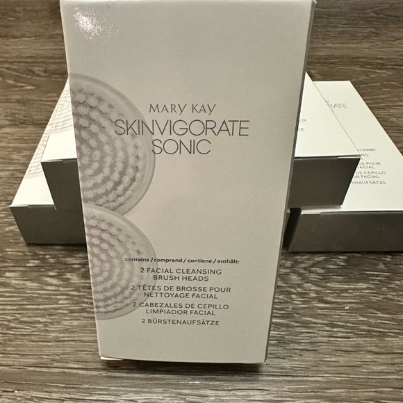 NEW in box Mary Kay Skinvigorate Sonic Facial Cleansing Brush Heads - Picture 2 of 3